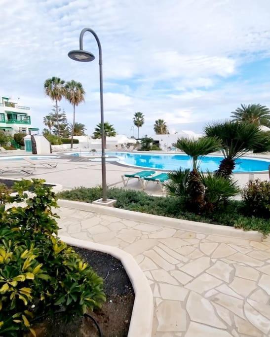Playa Bastian First Line Of The Sea Daire Costa Teguise Dış mekan fotoğraf